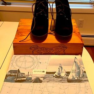 New Sperry black suede booties, ladies size 10